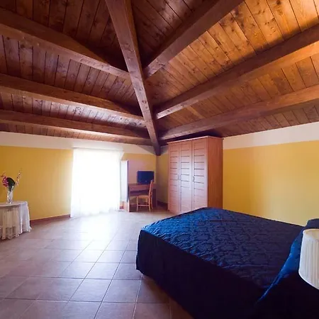 Palazzo Bruni 마이라